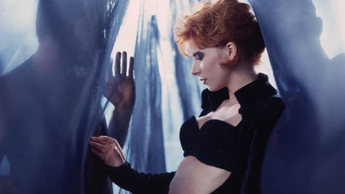Mylène Farmer: Que mon coeur lâche
