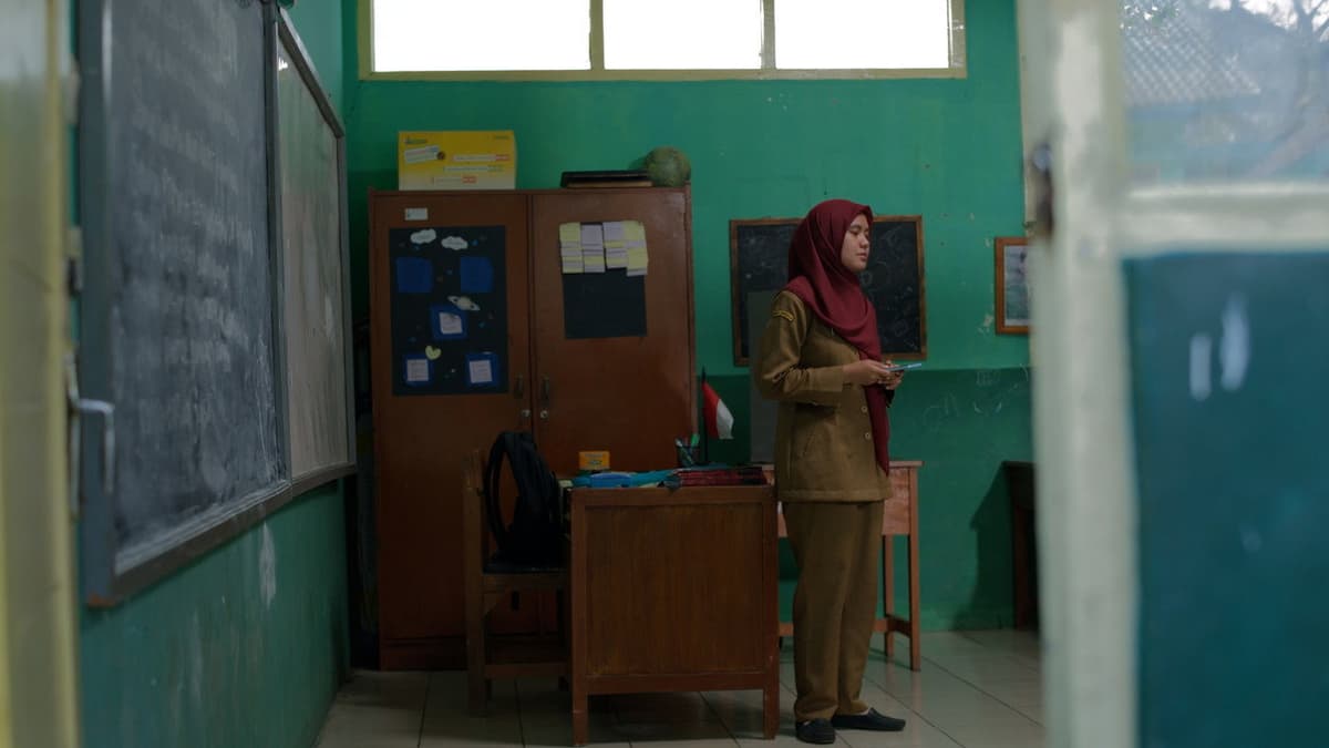 MENCERDASKAN KEHIDUPAN BANGSA