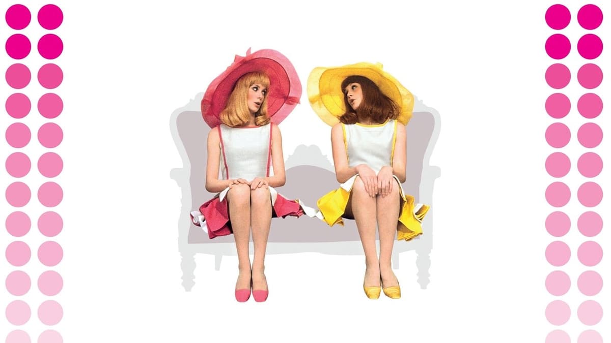 Flickorna i Rochefort