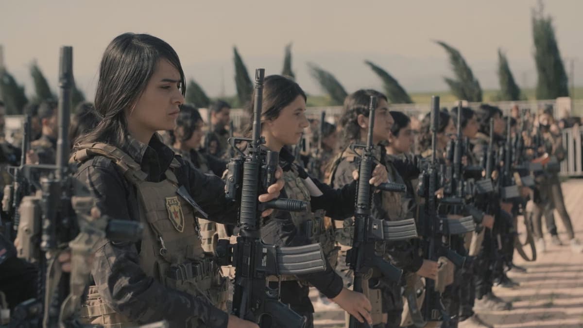 Threads of a Revolution