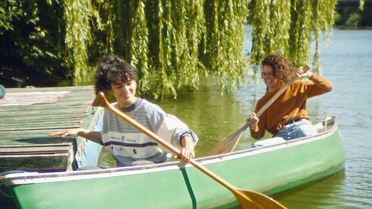 Die Eine tanzt, die Andere nicht