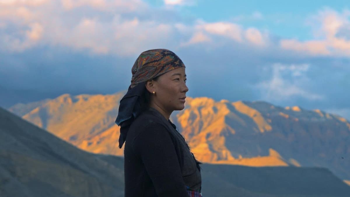 ཨ་མ་མཁའ་འགྲོ