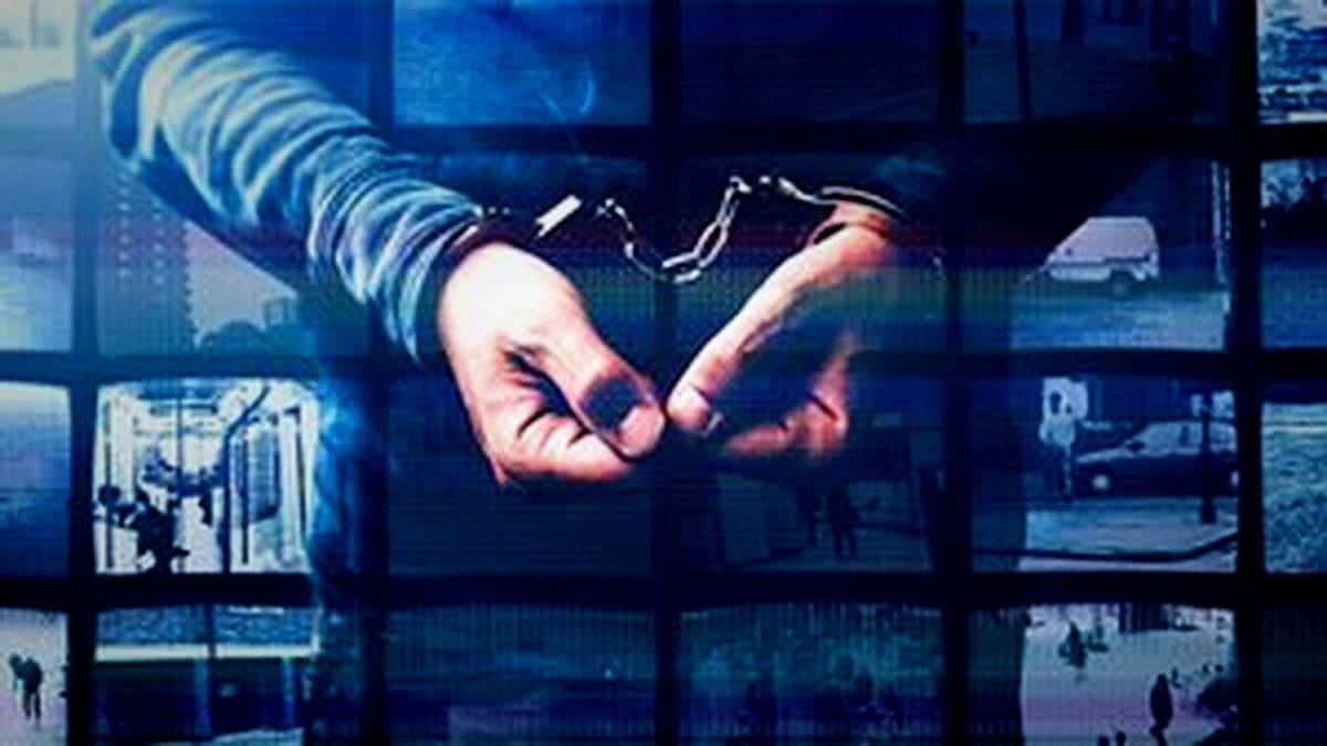 Inside the Arrest