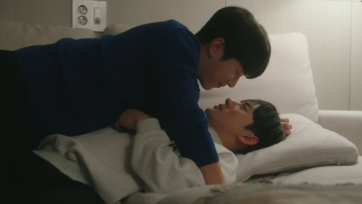 퍼스트 페이지
