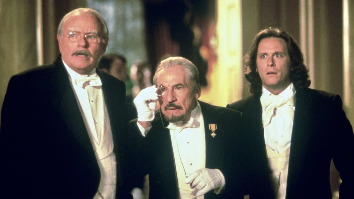 Dracula: Död men lycklig