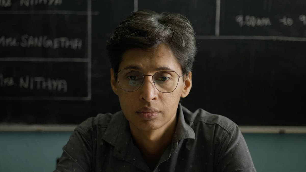 Neela Nira Sooriyan