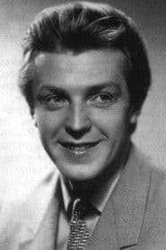 Олег Стриженов